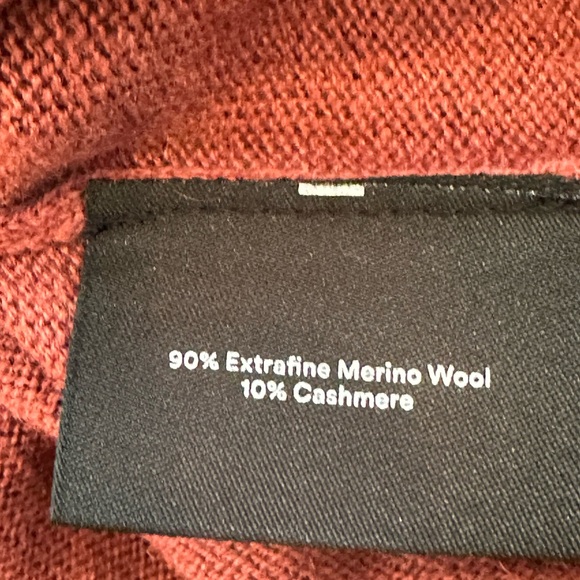 SUMMERSALT women’s The Coziest Cashmere Blend Hoodie - Picture 14 of 16